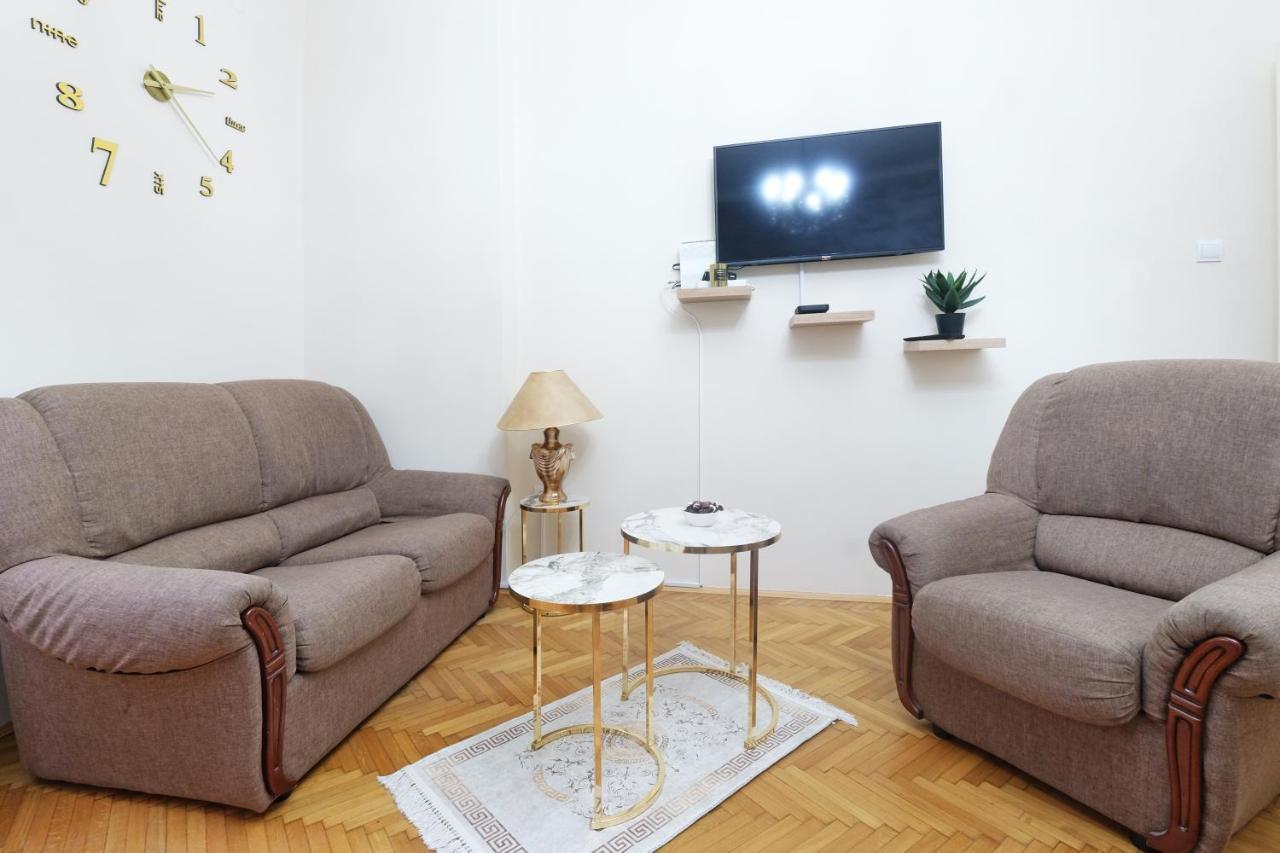 Illusion Downtown Apartment ベオグラード エクステリア 写真