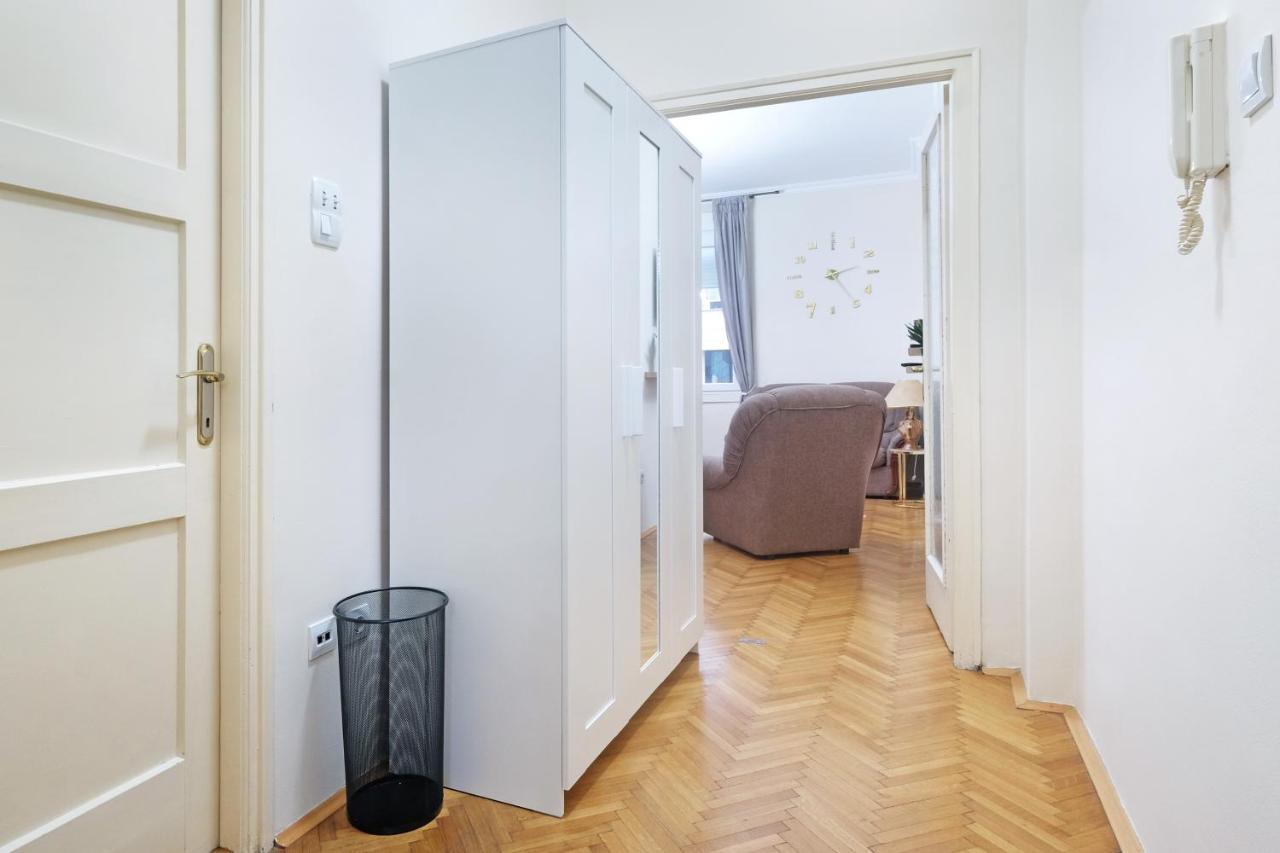 Illusion Downtown Apartment ベオグラード エクステリア 写真